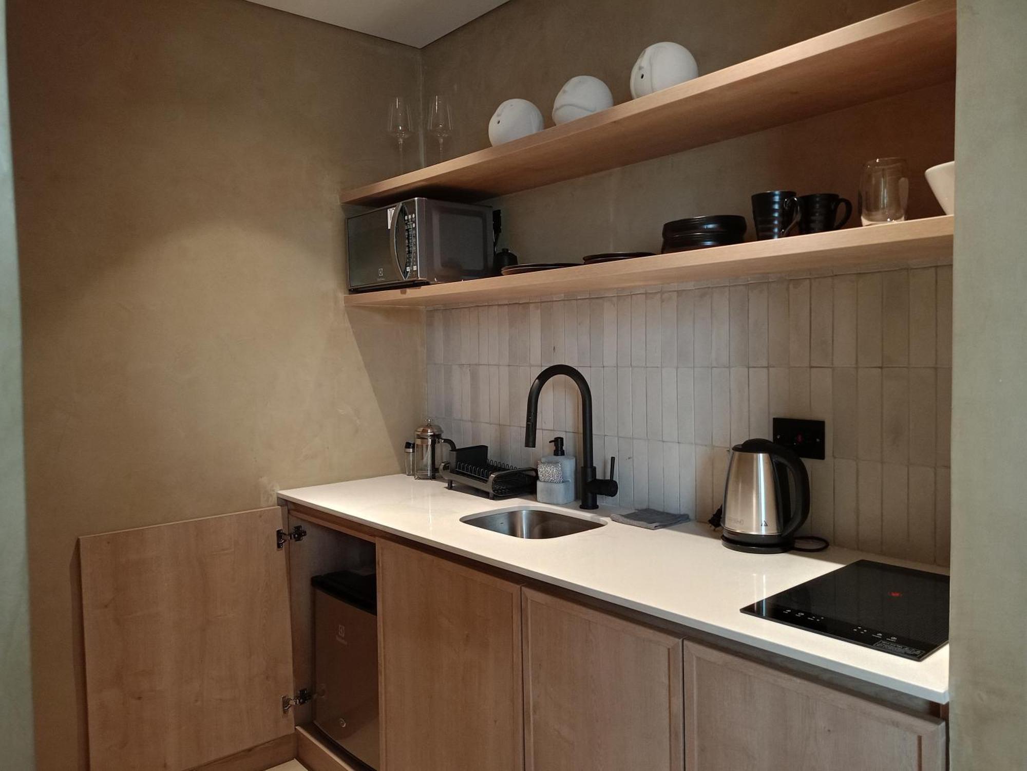 Casa Tokyo Manila By Xcay Home 麦德林 外观 照片