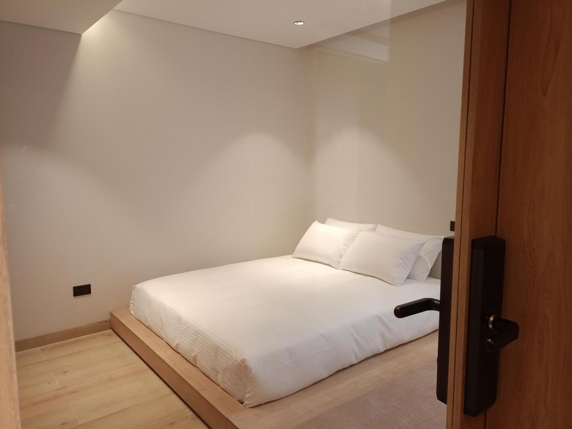 Casa Tokyo Manila By Xcay Home 麦德林 外观 照片